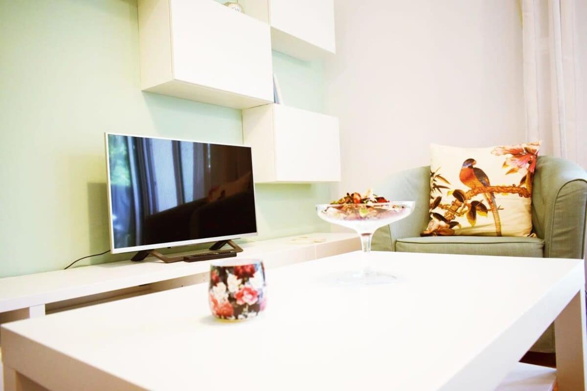 Stylish Apt In The Historic Heart Of The City Αθήνα Εξωτερικό φωτογραφία