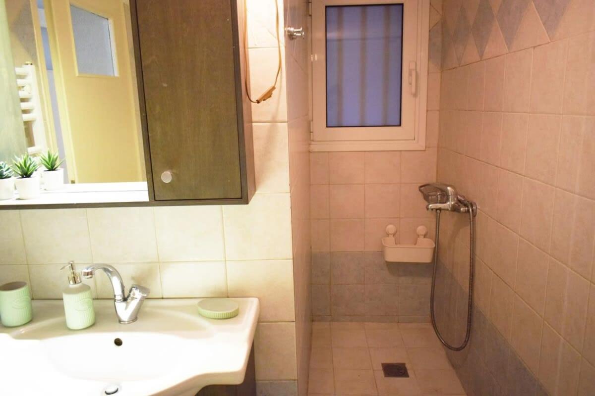 Stylish Apt In The Historic Heart Of The City Αθήνα Εξωτερικό φωτογραφία
